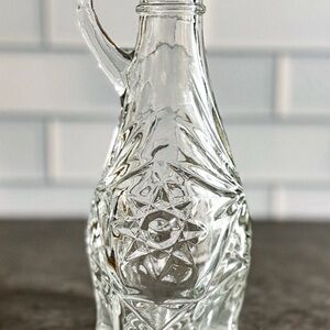 ✨ Vintage Anchor Hocking Prescut Cruet – Mid Century Clear Glass